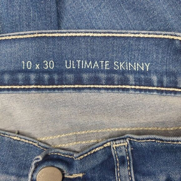 Woman's Calvin Klein High Rise Ultimate Skinny Fit Jeans - Picture 10 of 13